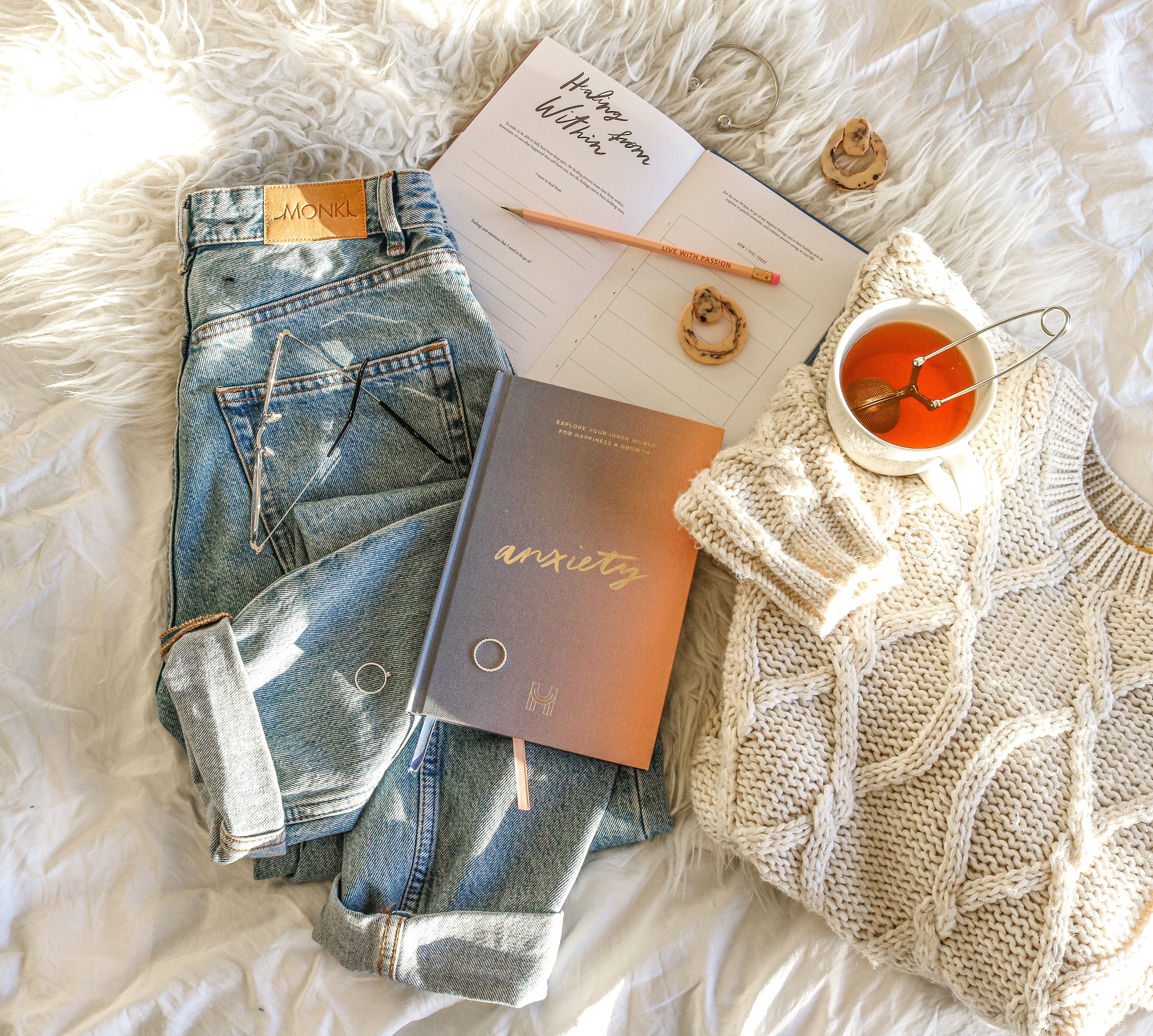 Explore Your Inner World |Anxiety Journal - The Happiness Planner®